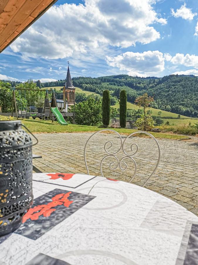 Bed and Breakfast Domaine De La Rue De La Tour Valsonne Экстерьер фото